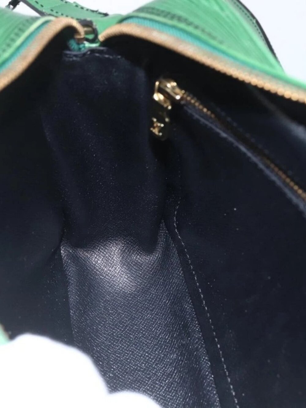 LOUIS VUITTON Epi Trocadero 23 Shoulder Bag Green M52304 LV Auth 163372 - Picture 13 of 16